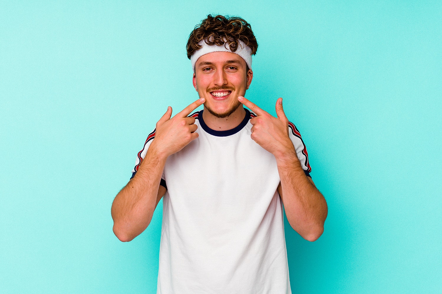 Caries y deportes: relación con las contracturas musculares