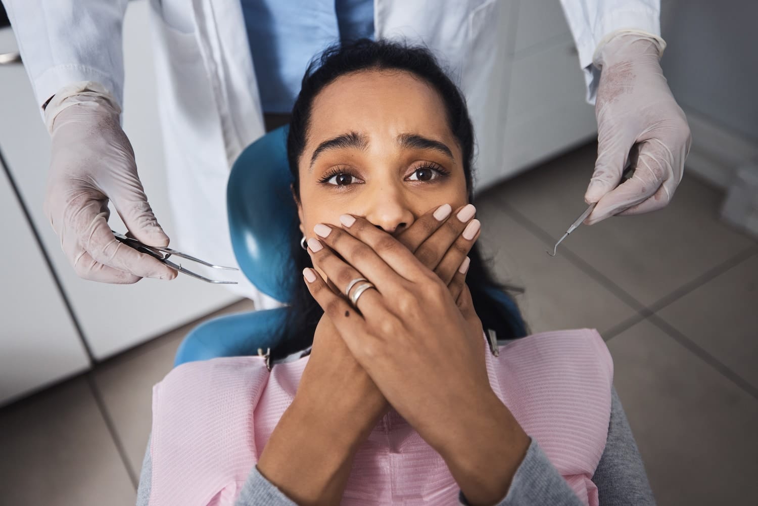Cómo afrontar el miedo al dentista: estrategias y consejos
