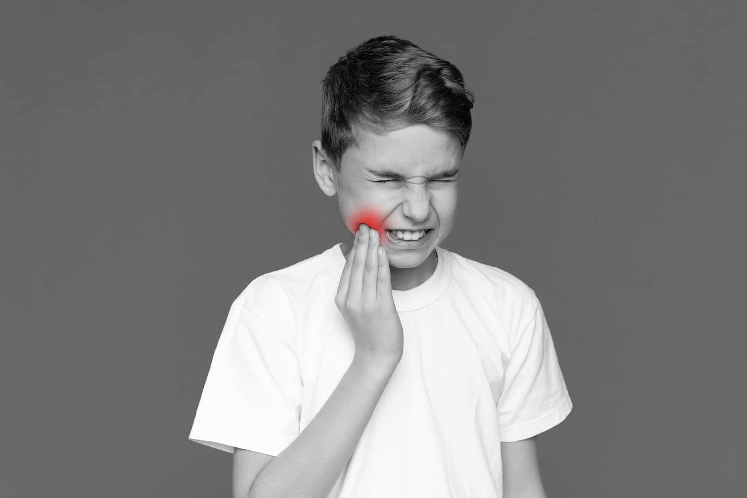 Tratamiento de la Sensibilidad Dental: Causas, Diagnóstico y Soluciones Avanzadas